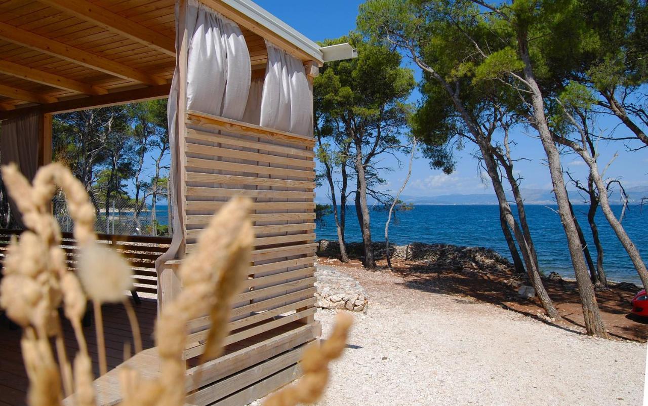 Boutique Camping Bunja Supetar Exterior foto