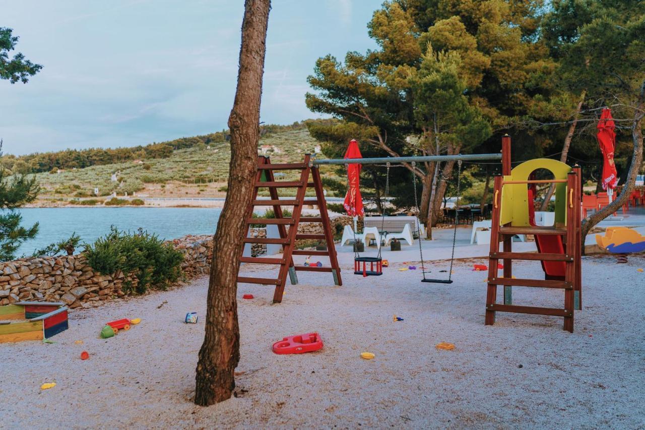 Boutique Camping Bunja Supetar Exterior foto